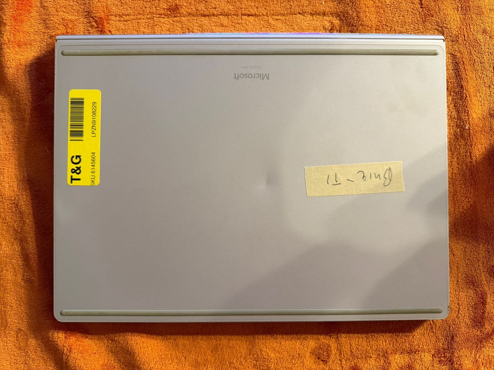 Microsoft Surface Book 2 13.5" 2-in-1 Laptop Intel Core i5 8GB Memory 256GB SSD