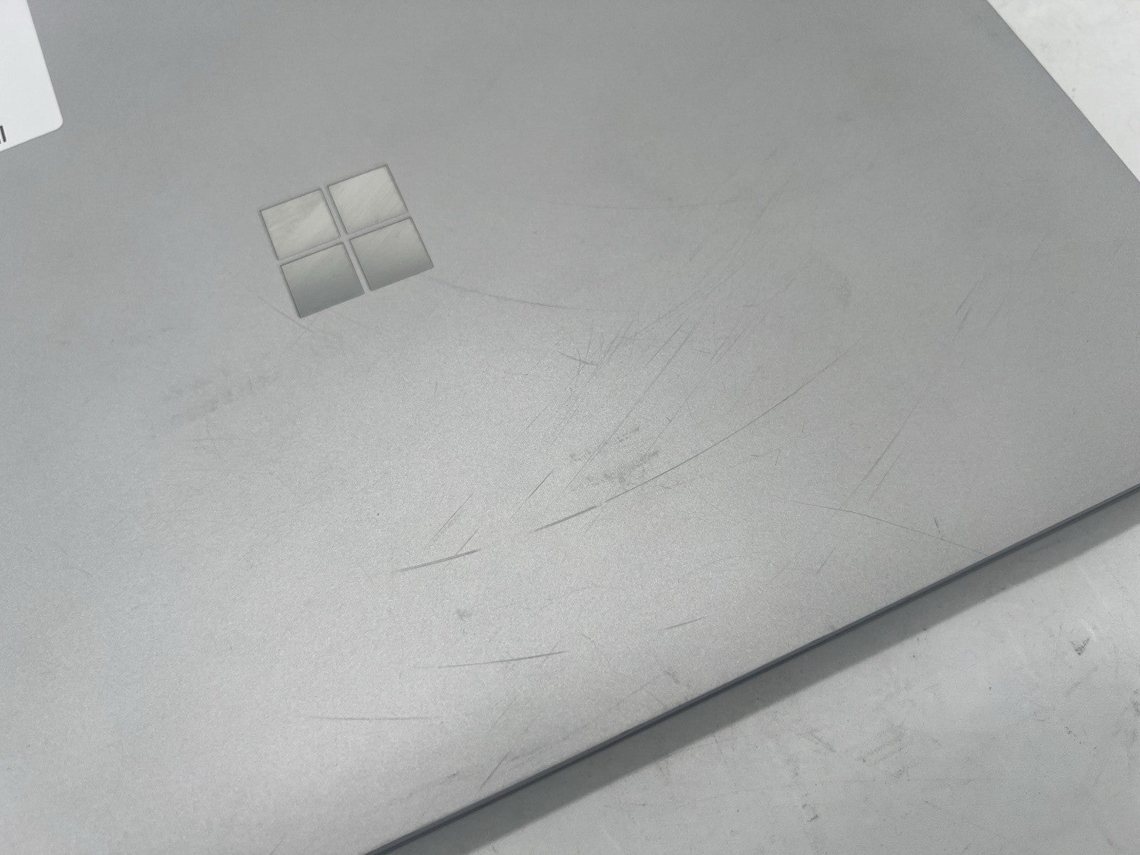 Microsoft Surface Book, i7-6600U CPU, @ 2.60GHz, 16GB RAM, 512GB NVMe-No OS/AC