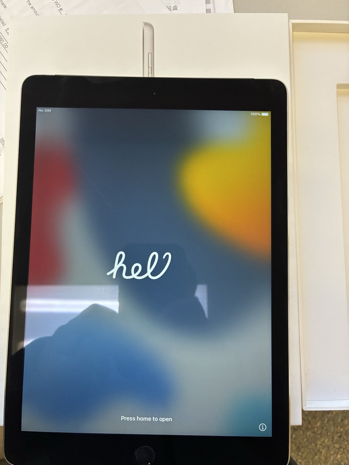 Apple iPad Air 2 128GB Wi-Fi Cellular and iPad 4 32GB