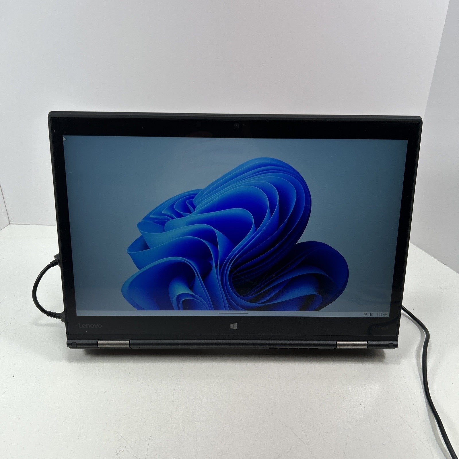 Lenovo ThinkPad X1 Yoga Gen 1 i7-6500U  2.5GHz 8GB Ram 512GB SSD Win 11 Pro